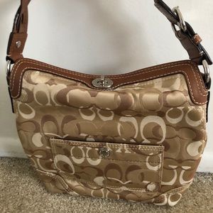 Coach Chelsea Optic Signature Turnlock Bag